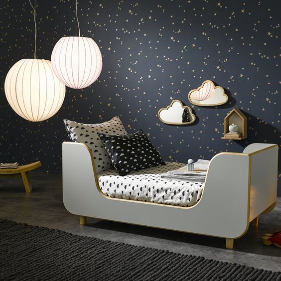 Glow in the dark verf achter de bank